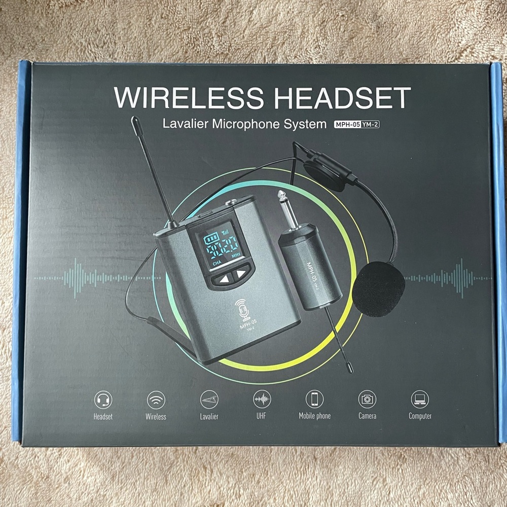 Source Unknown Wireless Headset System - Black and Blue